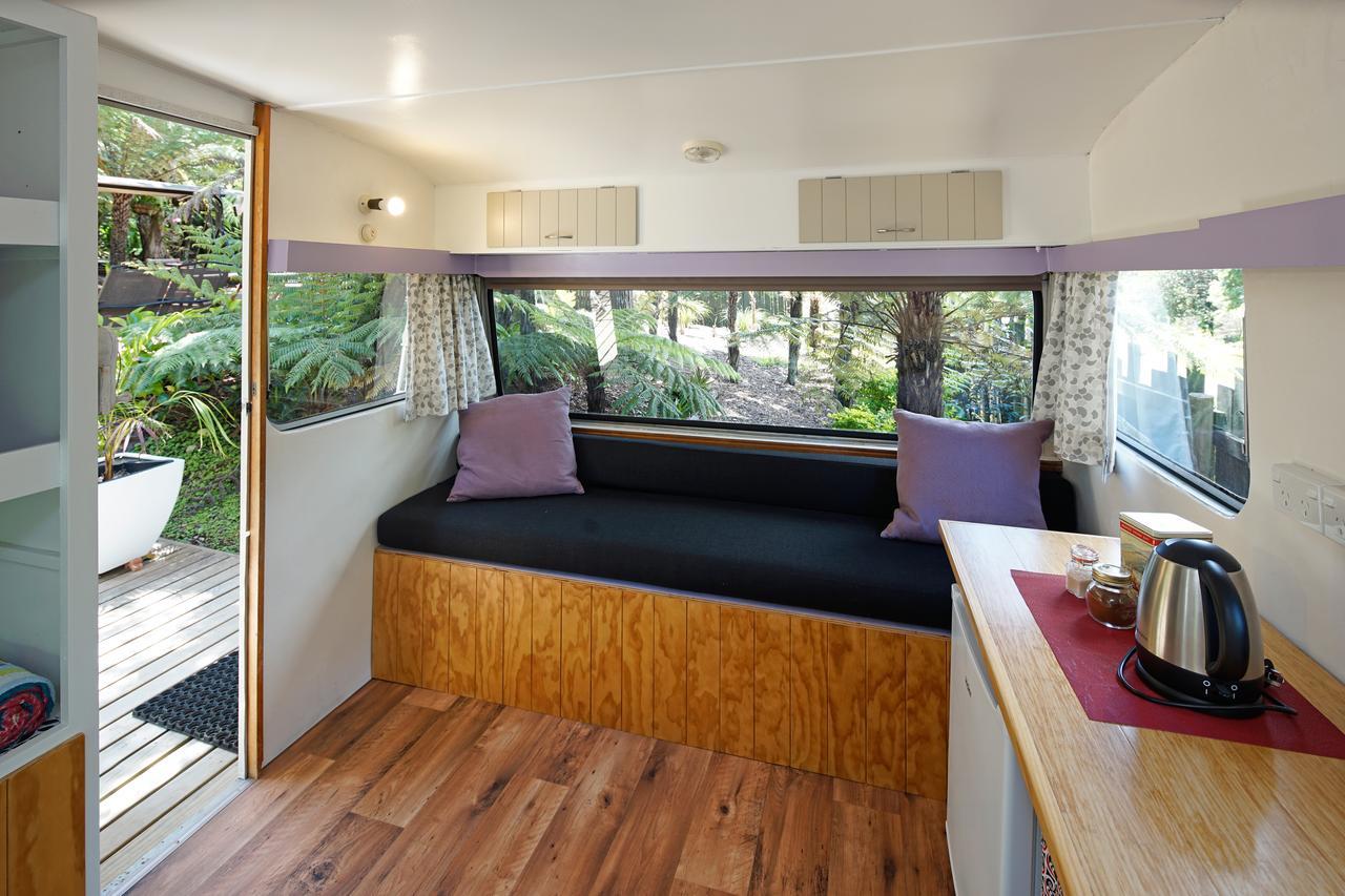Wai-Knot Accommodation Onetangi ภายนอก รูปภาพ